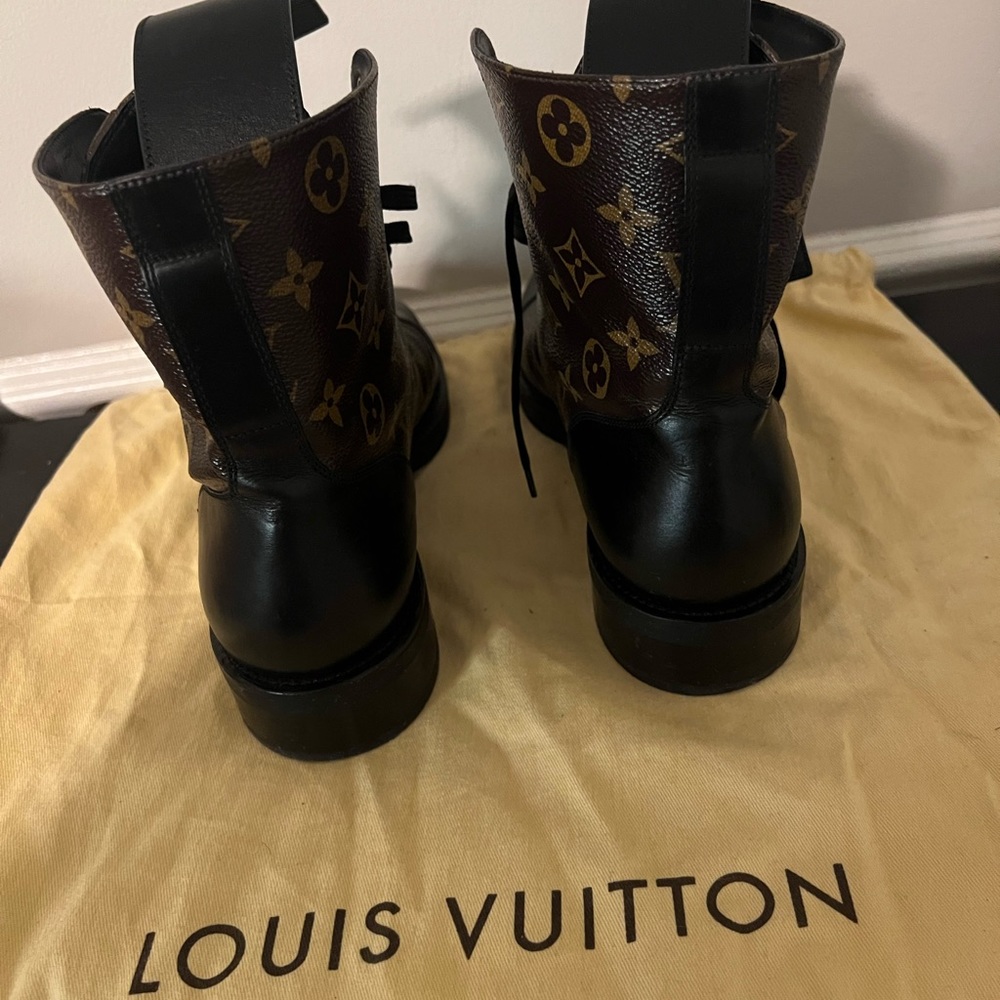 Louis Vuitton Wonderland Boots Size 41 - Picture 9 of 9